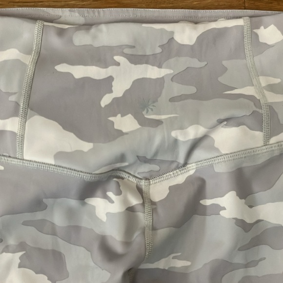 Athleta 7/8 Camo Tight - Picture 4 of 6